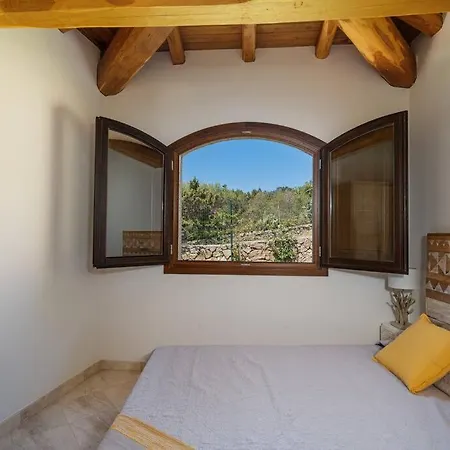 Seafront - 5min To Brandinchi I Exclusive Garden I Private Beach I Bbq I Wi-fi San Teodoro (Sardinia)