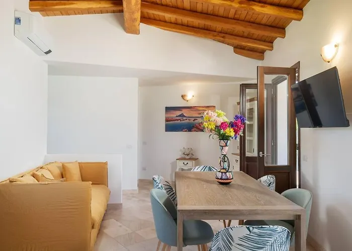 Seafront - 5min To Brandinchi I Exclusive Garden I Private I Bbq I Wi-fi سان تيودورو