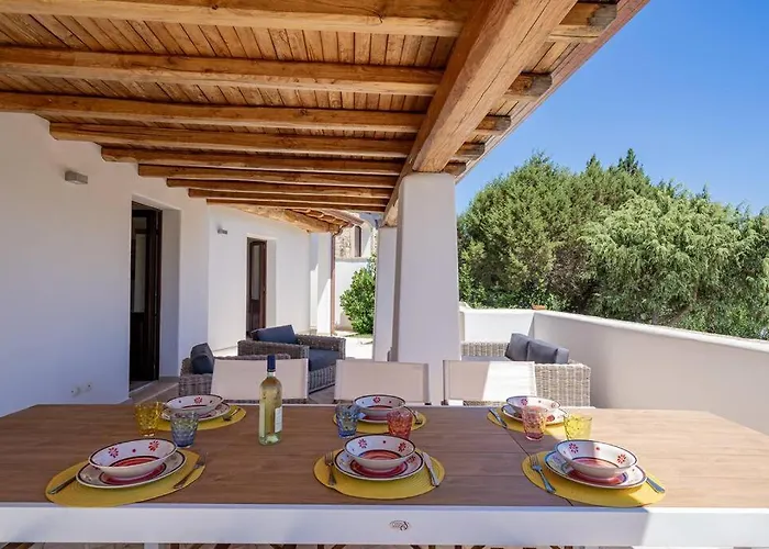 Seafront - 5min To Brandinchi I Exclusive Garden I Private I Bbq I Wi-fi
