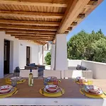 Seafront - 5min To Brandinchi I Exclusive Garden I Private I Bbq I Wi-fi