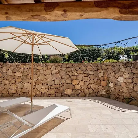 Villa Seafront - 5min To Brandinchi I Exclusive Garden I Private I Bbq I Wi-fi *