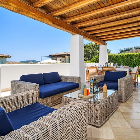 Villa Seafront - 5min To Brandinchi I Exclusive Garden I Private I Bbq I Wi-fi San Teodoro (Sardinia)