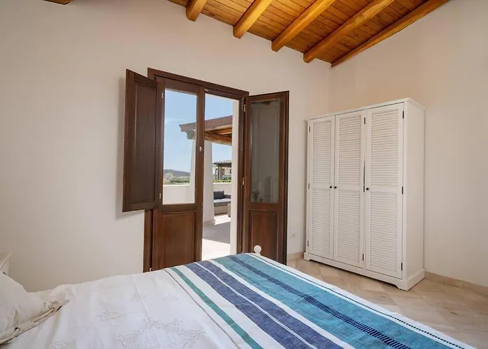 Seafront - 5min To Brandinchi I Exclusive Garden I Private I Bbq I Wi-fi Villa *